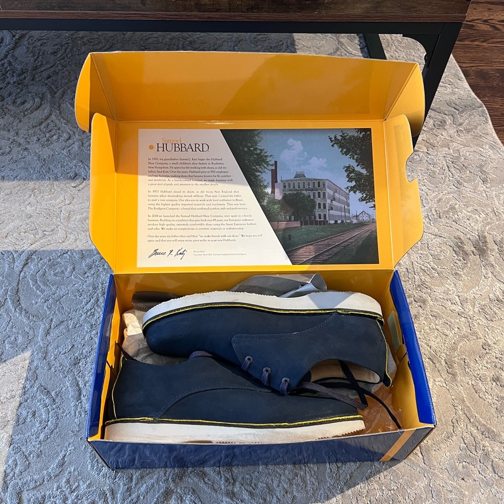 Brand new Samuel Hubbard “Hubbard Free” navy men’s shoes